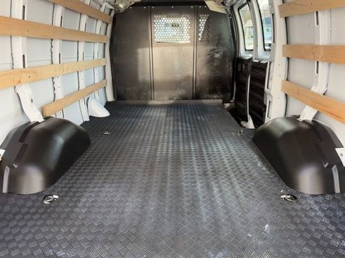 Used 2024 Chevrolet Express 2500 w/ Driver Convenience Package image 10