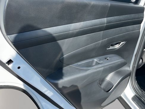 Certified 2025 Hyundai Tucson SEL FWD image 13
