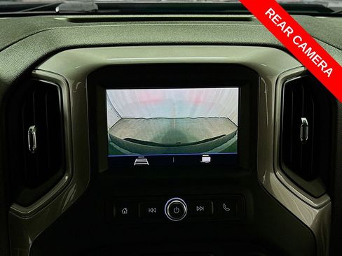 Used 2022 Chevrolet Silverado 2500 Custom w/ Custom Value Package AWD/4WD image 14