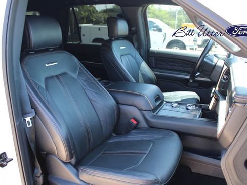 Used 2023 Ford Expedition Platinum AWD/4WD image 11