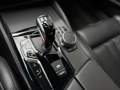 Used 2018 BMW M5 image 20