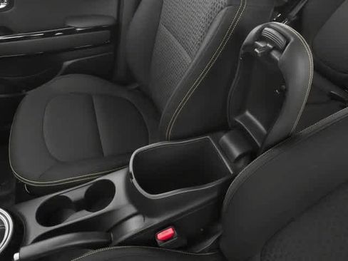 Used 2016 Kia Soul FWD image 16