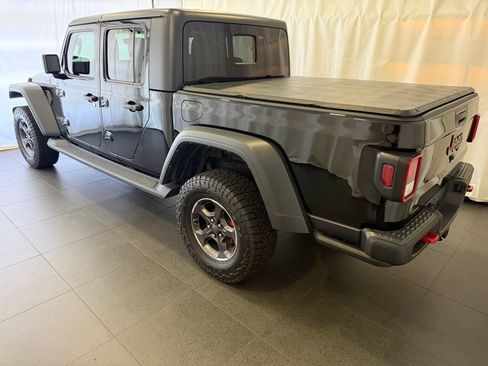 Used 2023 Jeep Gladiator Rubicon w/ Cold Weather Group AWD/4WD image 3
