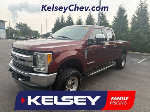 Used 2017 Ford F250 XLT AWD/4WD image 1