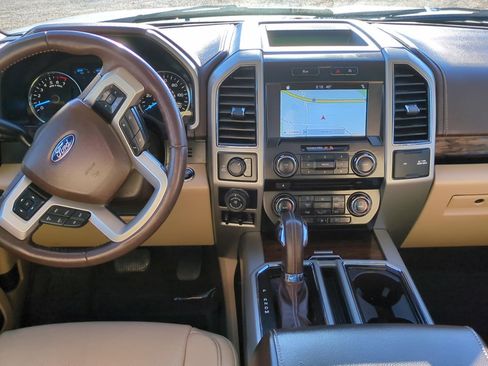 Used 2018 Ford F150 Lariat image 27