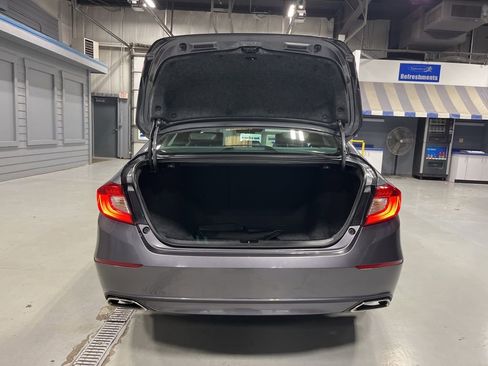 Used 2020 Honda Accord Sport image 9