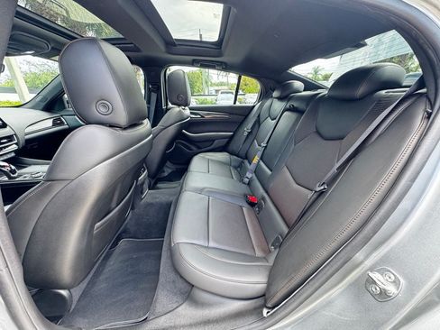Used 2025 Cadillac CT5 V w/ Technology Package RWD image 20