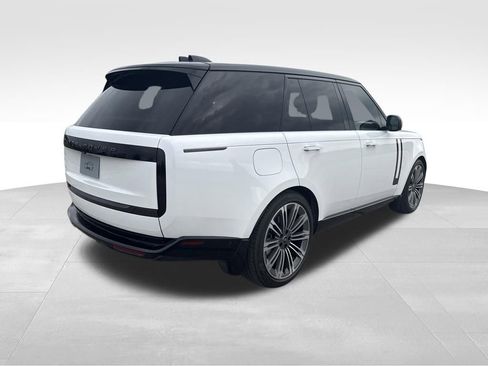 Used 2025 Land Rover Range Rover SE image 7