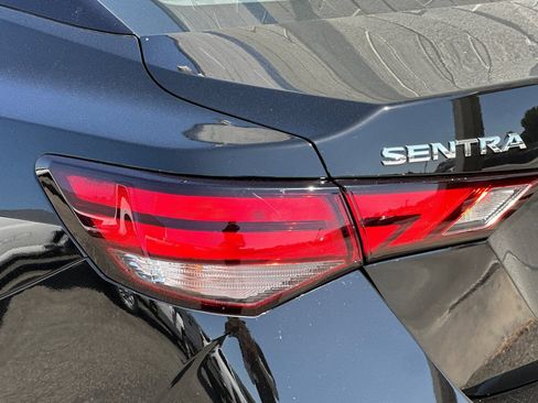 Used 2021 Nissan Sentra SV FWD image 36