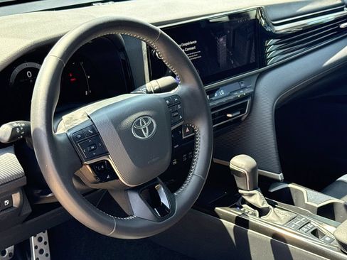 Used 2025 Toyota Camry SE w/ Multimedia Upgrade Package FWD image 18