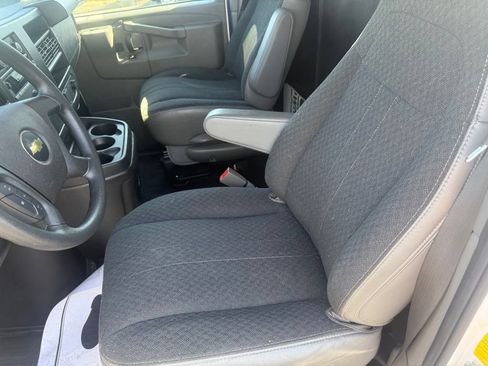 Used 2025 Chevrolet Express 2500 w/ Driver Convenience Package RWD image 17