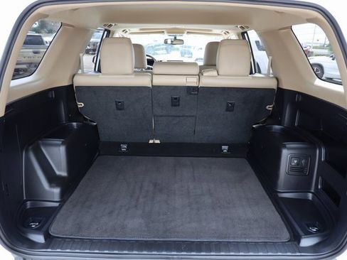 Used 2019 Toyota 4Runner SR5 Premium image 14