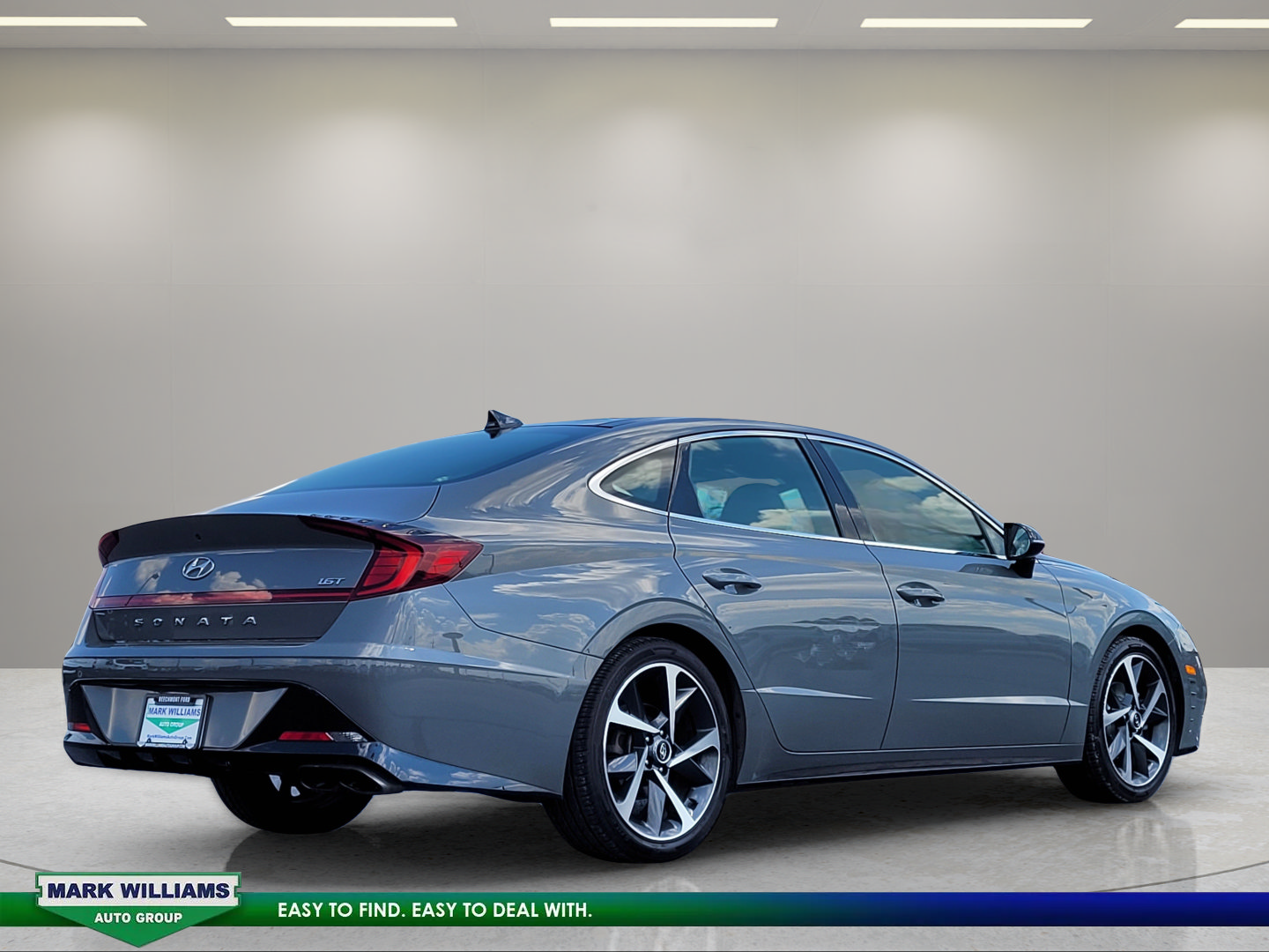 Used 2021 Hyundai Sonata SEL Plus w/ Tech Package FWD image 4
