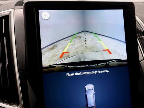 Certified 2022 Ford Edge SEL w/ Convenience Package image 3