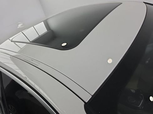 Used 2020 BMW 330i Sedan w/ Premium Package image 10