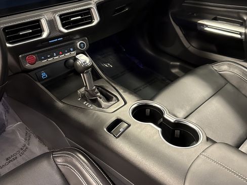 Used 2025 Ford Mustang Premium image 10