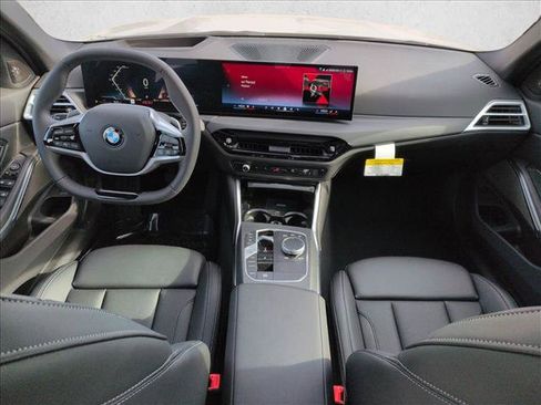 Used 2026 BMW 330i xDrive Sedan w/ Premium Package AWD/4WD image 15
