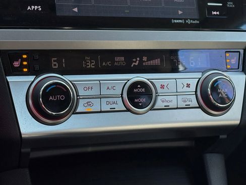 Used 2017 Subaru Legacy 3.6R Limited image 20