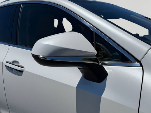 Used 2024 Lexus NX 250 FWD image 27