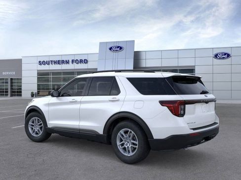 New 2026 Ford Explorer Active image 4
