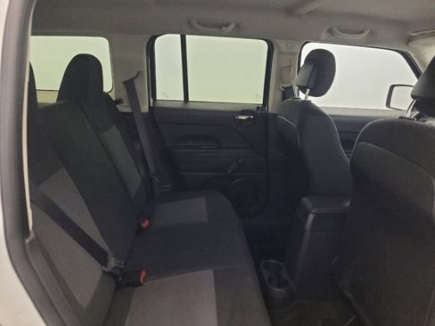 Used 2016 Jeep Patriot Sport AWD/4WD image 19