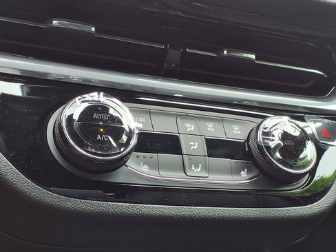 New 2026 Buick Envista Sport Touring w/ Convenience I Package FWD image 5