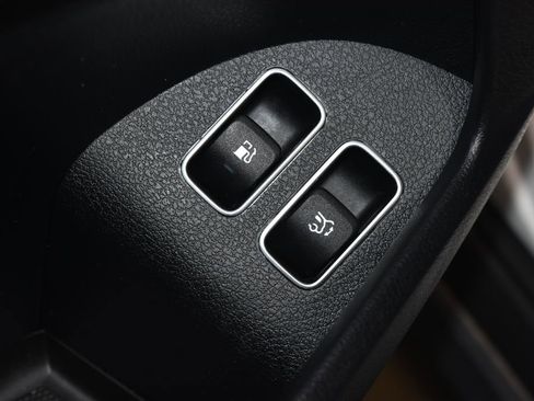 Used 2024 Mercedes-Benz GLE 450e 4MATIC image 7