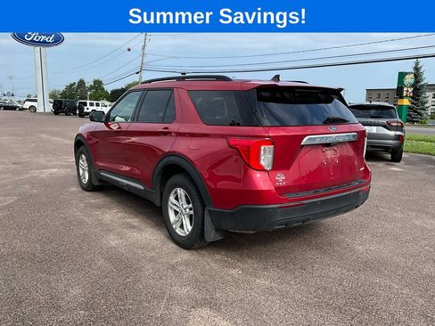 Used 2023 Ford Explorer XLT AWD/4WD image 6
