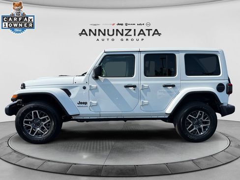 Certified 2025 Jeep Wrangler Unlimited Sahara AWD/4WD image 2