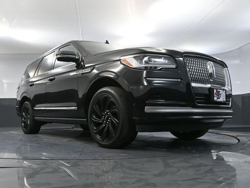 Used 2024 Lincoln Navigator Reserve AWD/4WD image 60