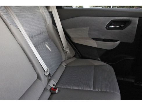 Used 2023 Nissan Rogue SV image 12