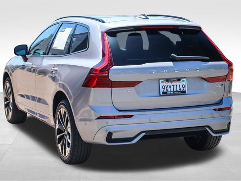 Certified 2026 Volvo XC60 B5 Plus w/ Climate Package PRO AWD/4WD image 5