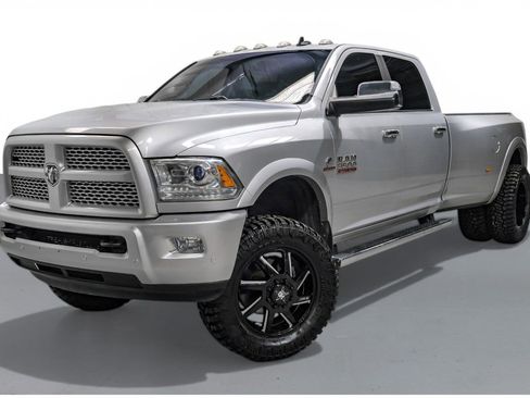 Used 2016 RAM 3500 Laramie image 5
