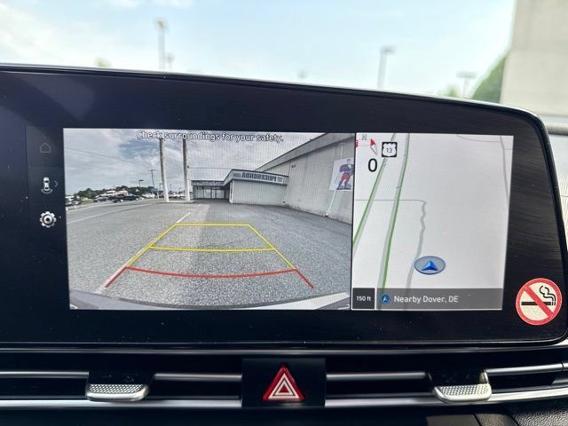 Used 2025 Hyundai Elantra SEL FWD image 15