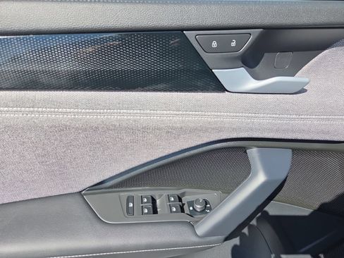 Certified 2026 Volkswagen Tiguan S AWD/4WD image 15