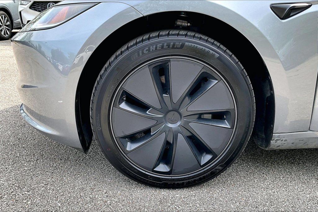 Used 2026 Tesla Model 3 RWD image 11