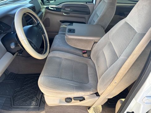 Used 2001 Ford F350 XL image 9