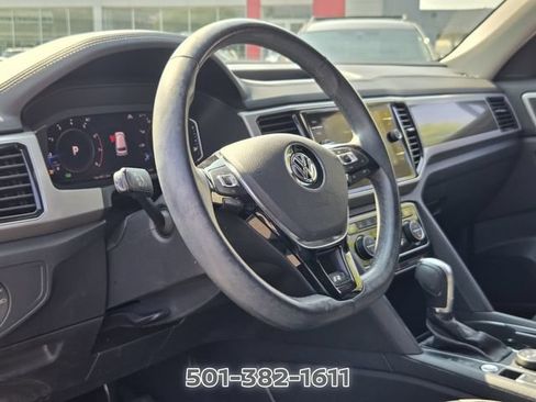 Used 2019 Volkswagen Atlas SEL R-Line AWD/4WD image 10