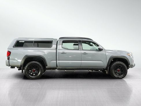 Used 2019 Toyota Tacoma TRD Off-Road w/ TRD Premium Off Road Package AWD/4WD image 6