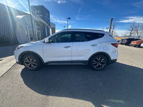 Used 2017 Hyundai Santa Fe Sport w/ 2.0T Ultimate Tech Package 05 image 10