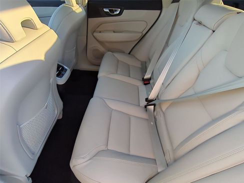 New 2026 Volvo XC60 B5 Ultra w/ Protection Package Premier image 17