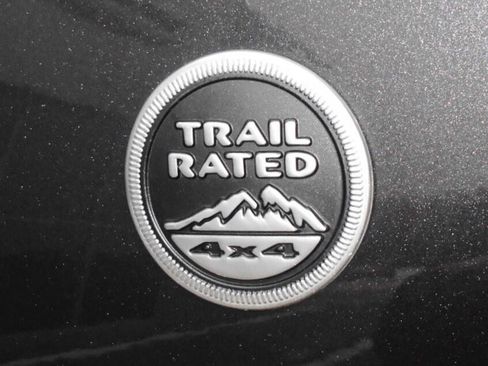 Certified 2020 Jeep Grand Cherokee Laredo image 28