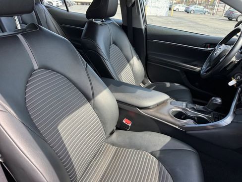 Certified 2023 Toyota Camry SE FWD image 18