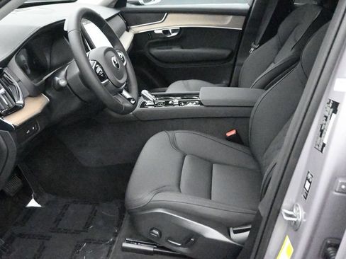 New 2026 Volvo XC90 T8 Core AWD/4WD image 11