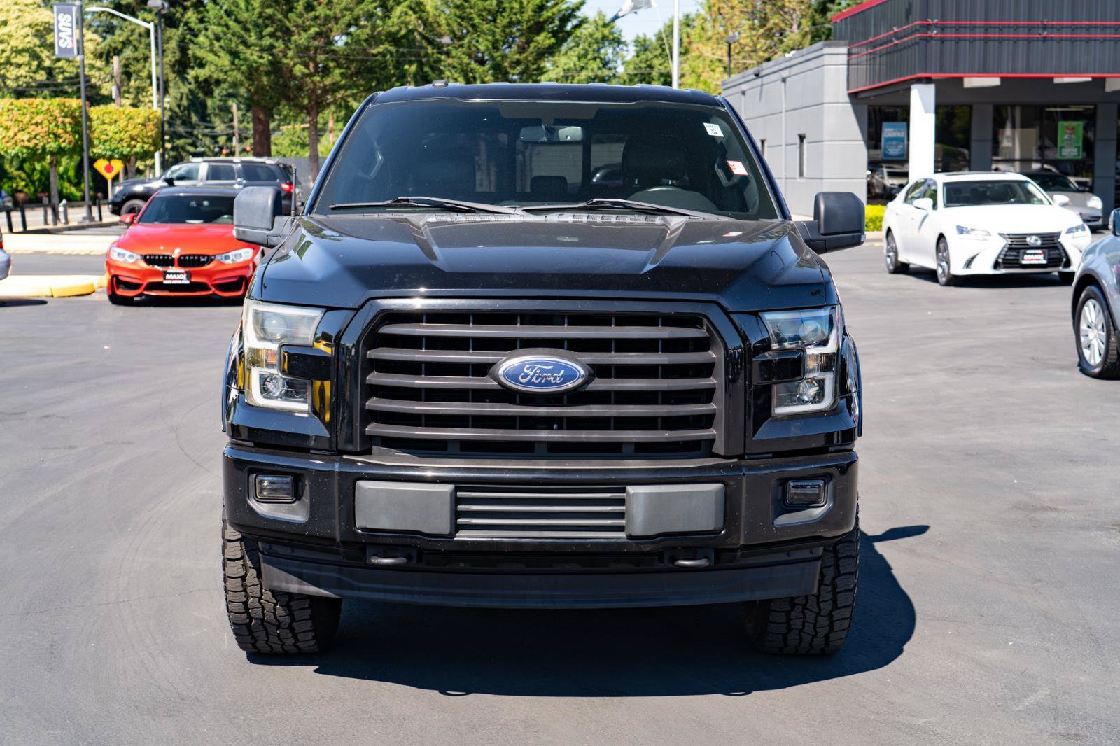 Used 2017 Ford F150 XLT w/ Equipment Group 302A Luxury AWD/4WD image 3