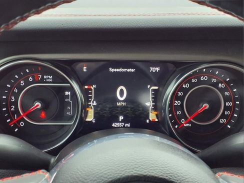 Used 2022 Jeep Gladiator Rubicon AWD/4WD image 27