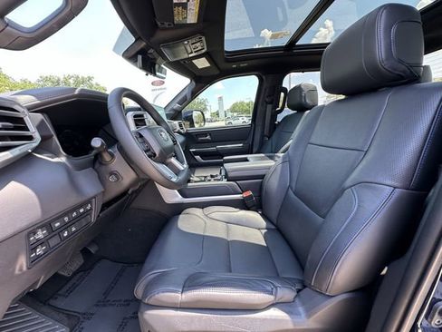 Used 2023 Toyota Tundra Platinum AWD/4WD image 27