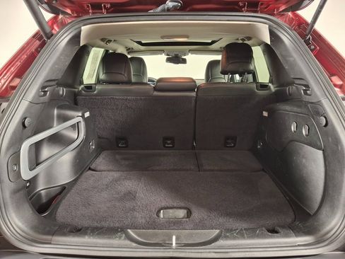 Used 2018 Jeep Cherokee Trailhawk w/ Quick Order Package 27L image 29