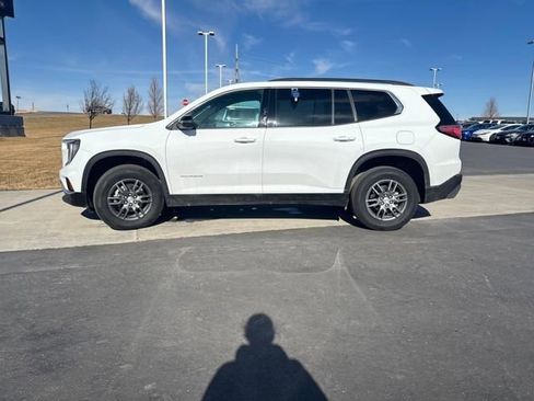 Certified 2025 GMC Acadia Elevation image 6