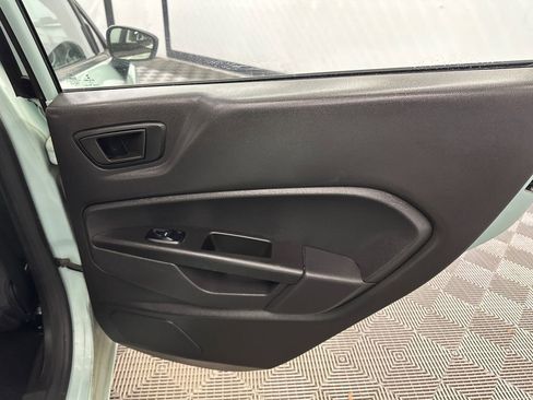 Used 2019 Ford Fiesta SE FWD image 16